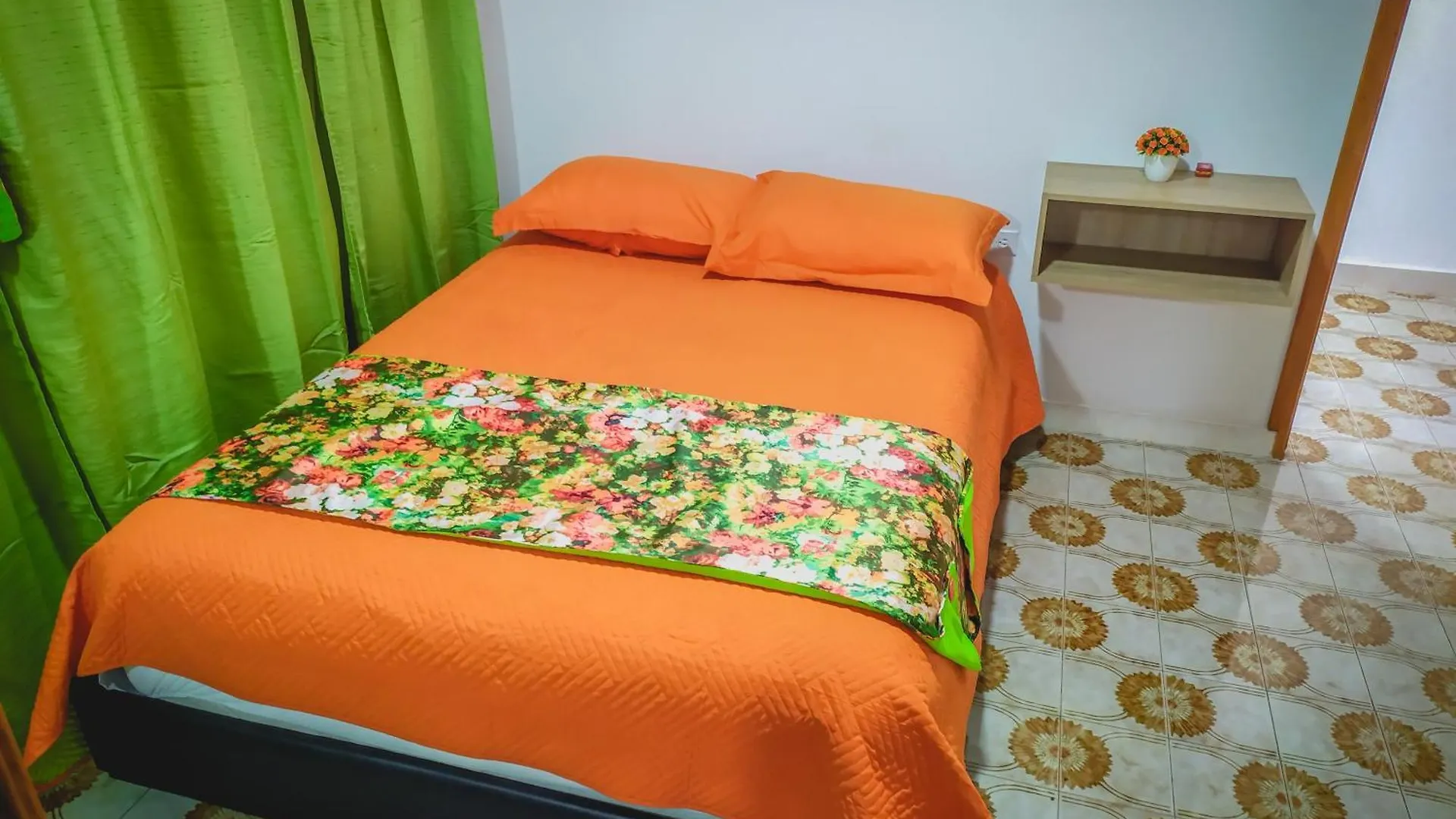 Penzion Flowers Garden Inn San Andrés